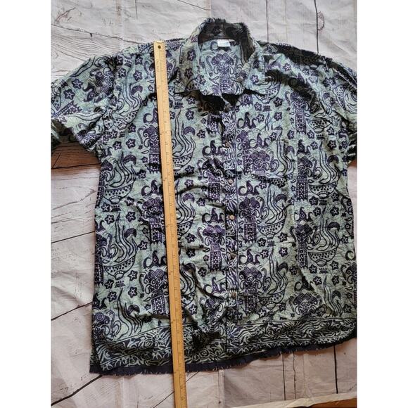 Batik World Blue Hawaiin Button Up Mens Shirt Size XXXL Wooden Buttons - Picture 7 of 10
